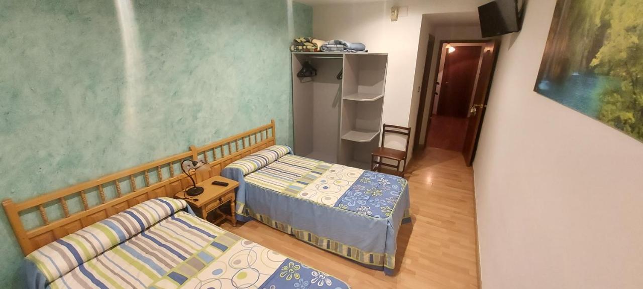 Hostal Del Campo Arevalo Luaran gambar