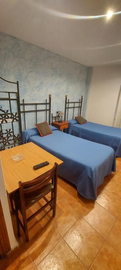 Hostal Del Campo Arevalo Luaran gambar